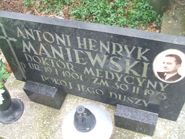 Antoni Henryk Maniewski 1901 Żyrardów - Grobonet - Wyszukiwarka osób pochowanych