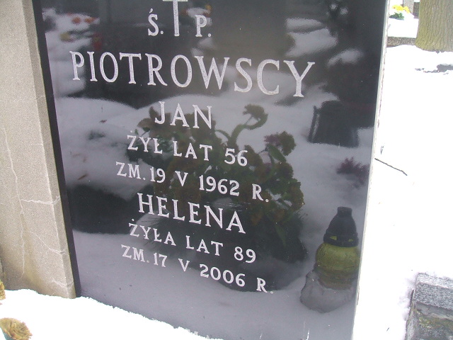 Helena Piotrowska 1917 Żyrardów - Grobonet - Wyszukiwarka osób pochowanych