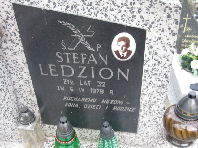 Stefan Ledzion 1947 Żyrardów - Grobonet - Wyszukiwarka osób pochowanych