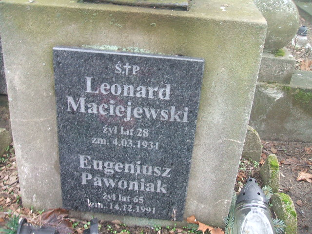 Eugeniusz Pawoniak 1920 Żyrardów - Grobonet - Wyszukiwarka osób pochowanych