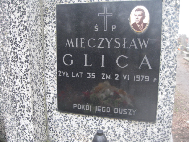 Monika Duchacz 1969 Żyrardów - Grobonet - Wyszukiwarka osób pochowanych
