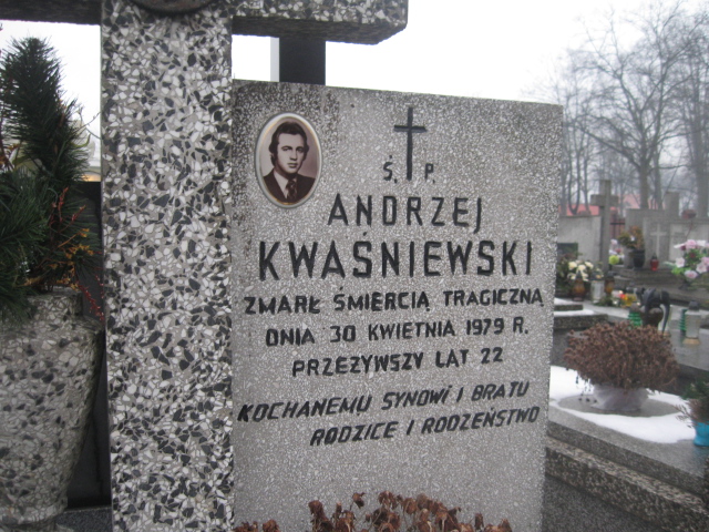 Jan Kwaśniewski 1957 Żyrardów - Grobonet - Wyszukiwarka osób pochowanych