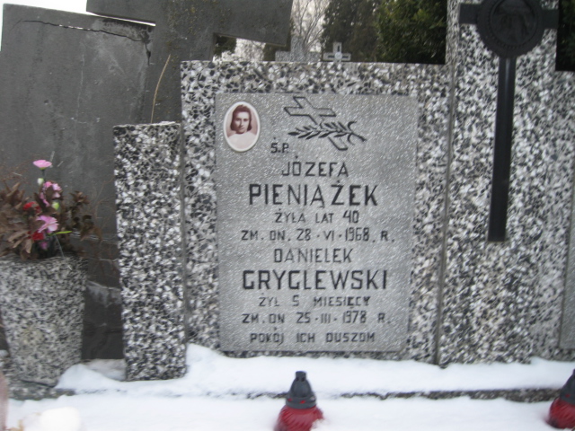 Roch Mikulski 1902 Żyrardów - Grobonet - Wyszukiwarka osób pochowanych