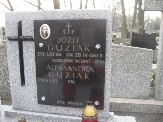 Józef Antoni Guziak 1914 Żyrardów - Grobonet - Wyszukiwarka osób pochowanych